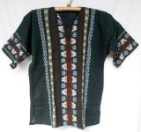 グアテマラ　メンズ刺繍クルタ　緑地/茶色刺繍