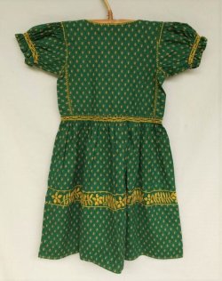 画像5: ✡メキシコ　子供　キッズ　刺繍ワンピース　グリーン✡着丈66cm　身幅32cm