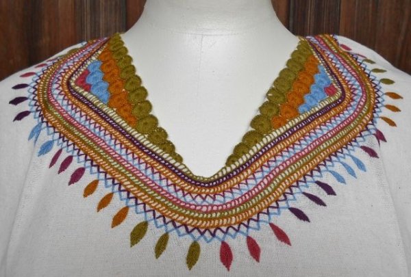 画像2: SALE!!✡メキシコ　チャムラ村　手刺繍　ブラウス　Vネック✡マンタ生地 (2)
