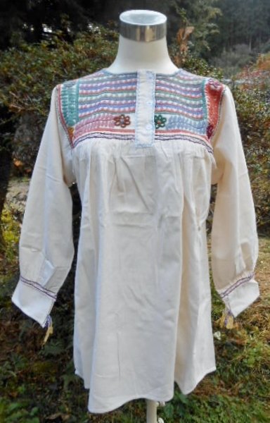 画像1: ✡メキシコ　アグアカテナンゴ村　手刺繍　ブラウス　長袖✡マンタ生地 (1)