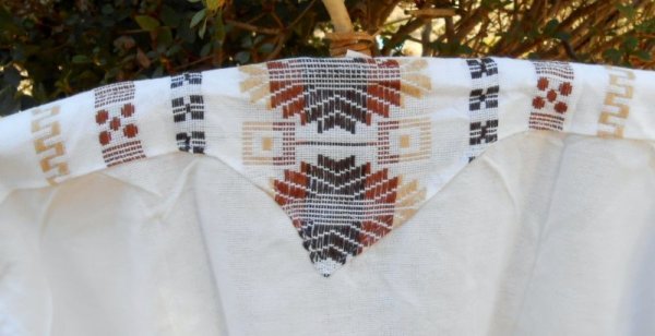 画像5: グアテマラ　メンズ刺繍クルタ　白地/茶色刺繍　2 (5)