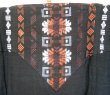画像5: グアテマラ　メンズ刺繍クルタ　黒地/茶色刺繍　2 (5)